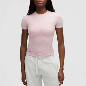 Lululemon Wundermost Light Pink Ultra-Soft Crewneck Top Seamless Size Medium